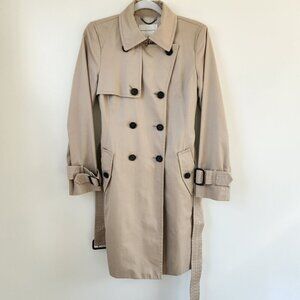Banana Republic Classic Trench Coat in Medium